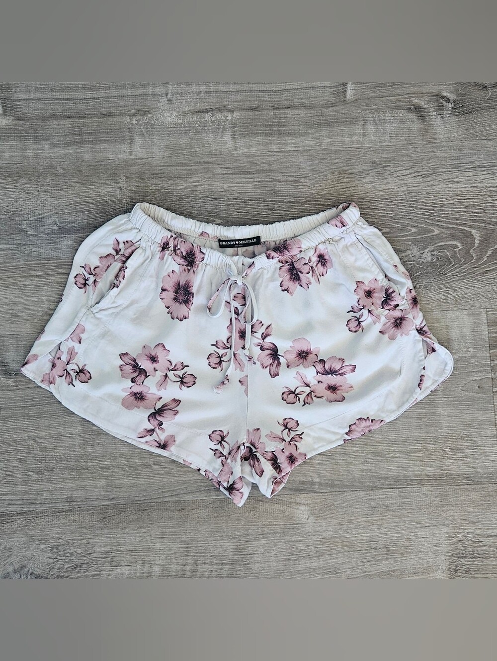 Brandy Melville White Mauve Floral Shorts Casual One Size Sleep Lounge Coquette
